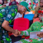 2027: Amofin Beulah Adeoye Attends PDP Stakeholders’ Meeting, Hails Governor Makinde’s N10,000 Allowance For Civil Servants Over Fuel Hike